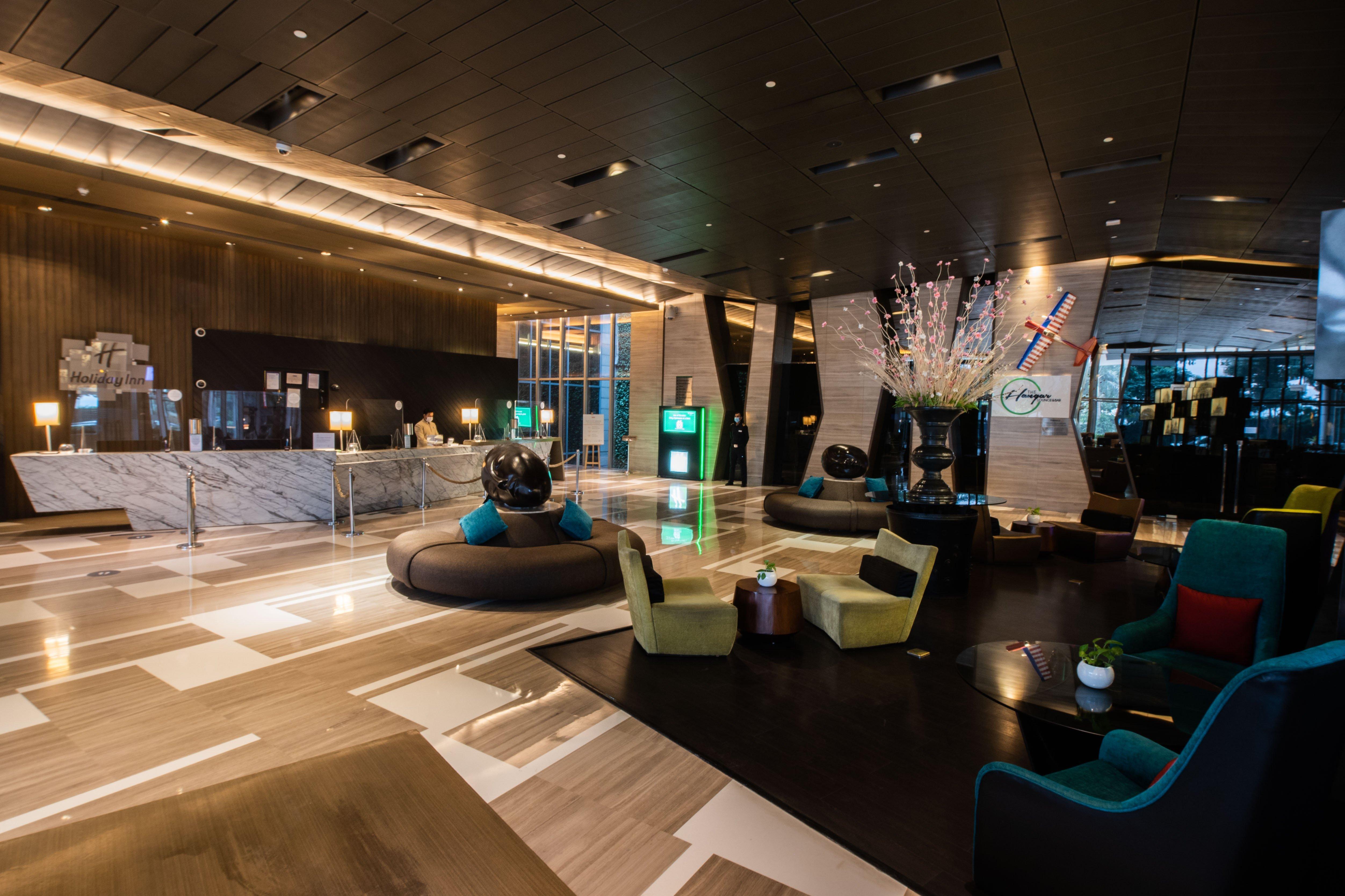 Holiday Inn New Delhi Aerocity By Ihg Екстериор снимка The lobby of the hotel